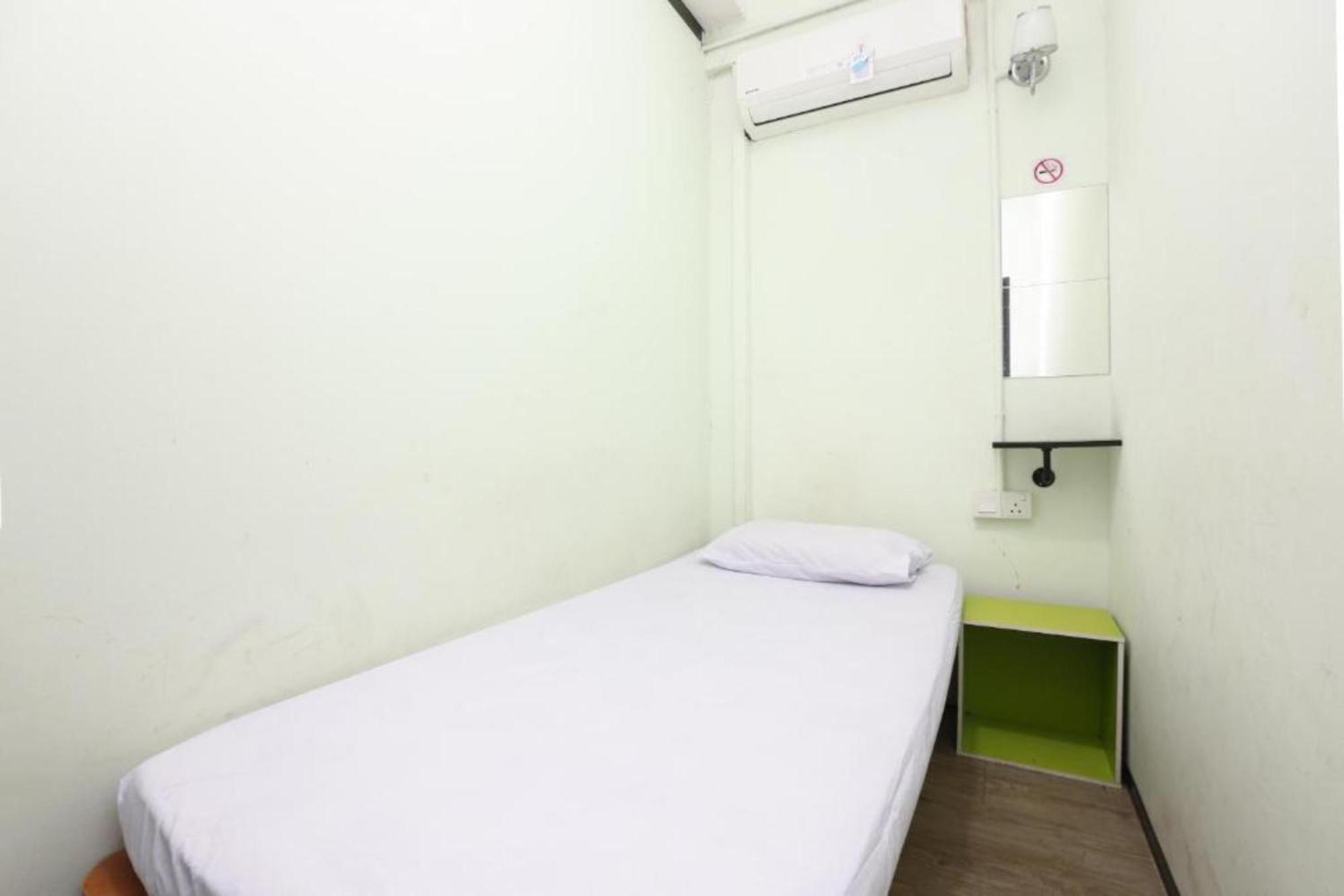 Spot On 90587 The Space Inn Kuala Terengganu Exterior foto