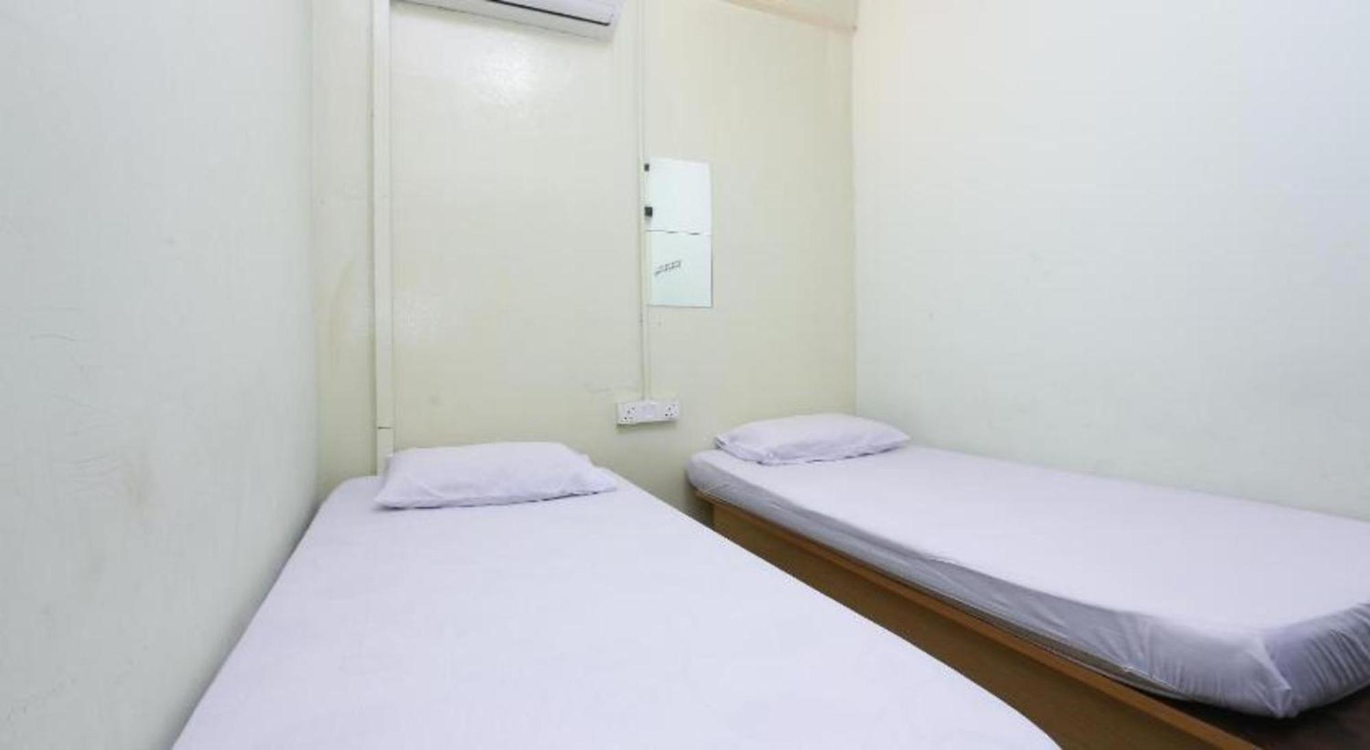 Spot On 90587 The Space Inn Kuala Terengganu Exterior foto