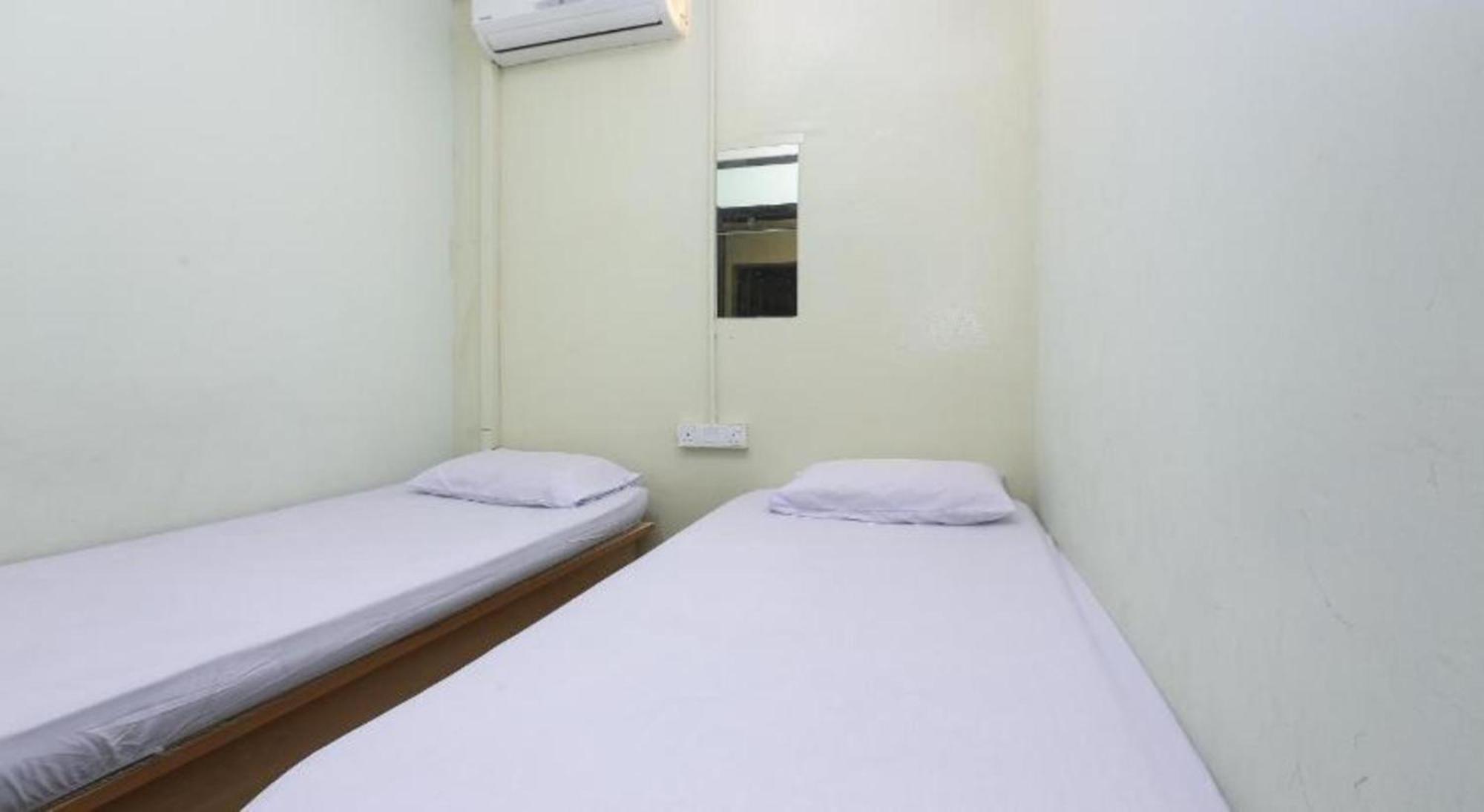 Spot On 90587 The Space Inn Kuala Terengganu Exterior foto