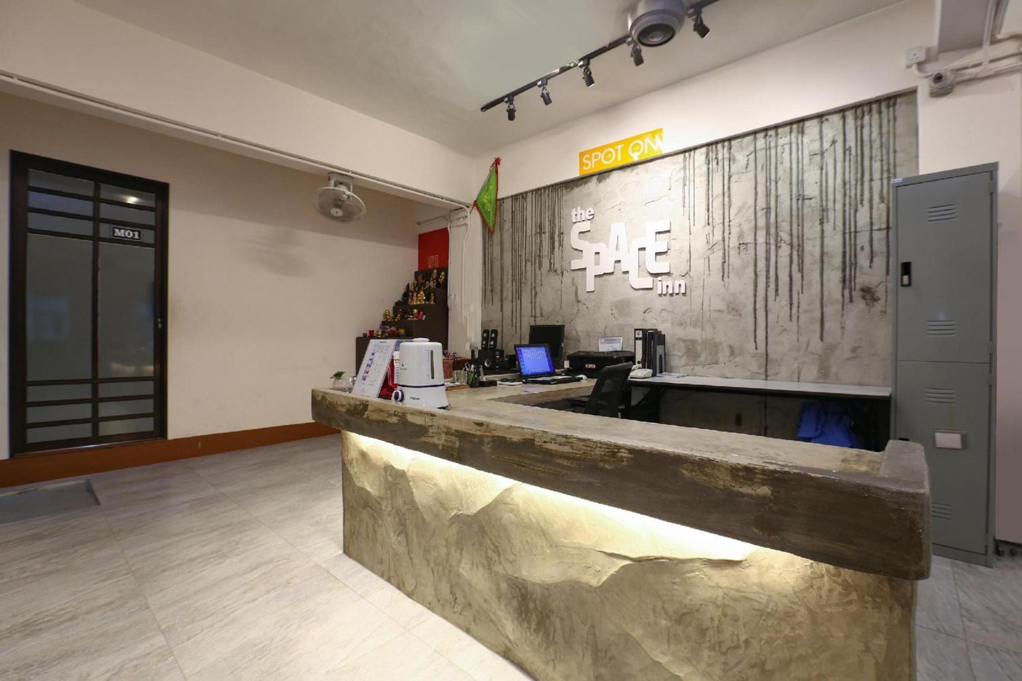 Spot On 90587 The Space Inn Kuala Terengganu Exterior foto
