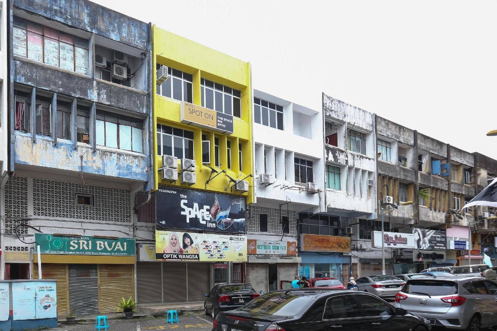Spot On 90587 The Space Inn Kuala Terengganu Exterior foto